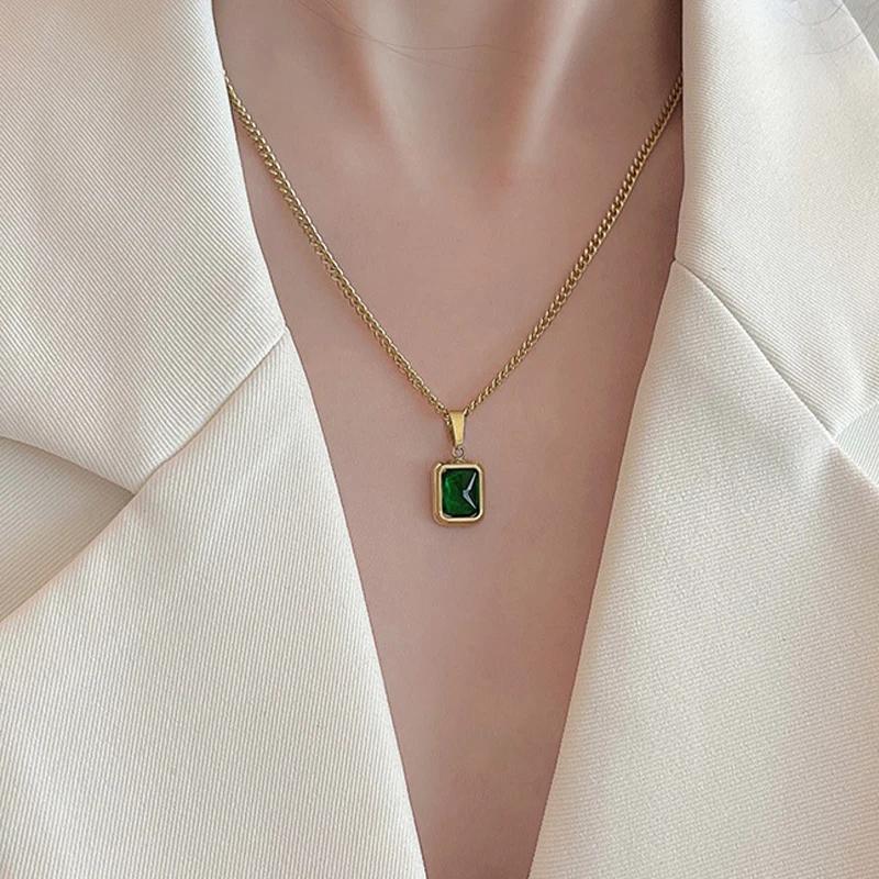 Fashion Retro Square Green Zircon Pendant Necklace For Women Charm Necklace Girls Wedding Engagement Jewelry Gift 1