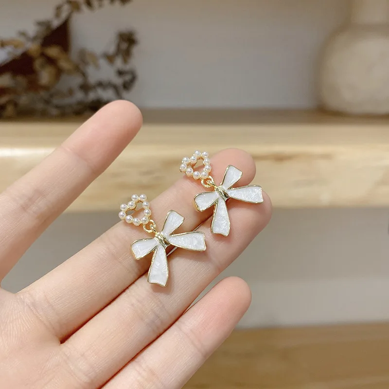 Cute Sweet Mini Beads Heart Enamel Oil Bow Drop Earrings for Women Wedding Party Romantic Elegant Fashion Jewelry Girls Gift