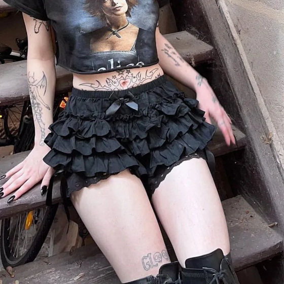 Gothic Lolita Lace Shorts Women Black Aesthetic Cute Sweet Bow Ruffle Bloomers Shorts Y2k E-girl Kawaii Frilly Panties
